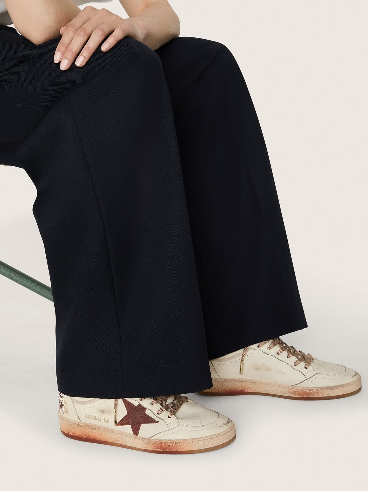 Scarpe da donna Ball Star in pelle bianca con stella e tallone in pelle color ruggine