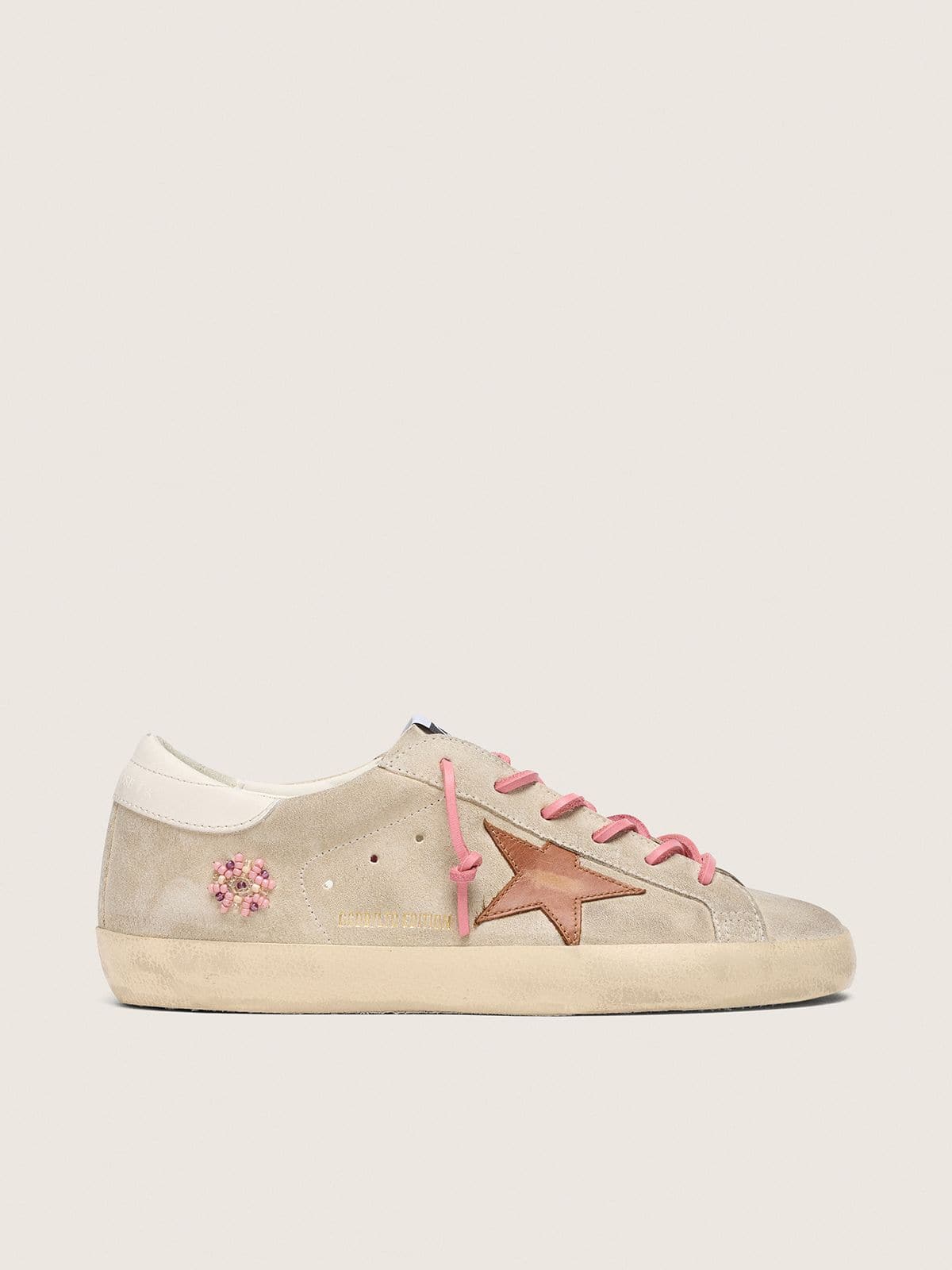 Scarpe da donna Super-Star LTD in camoscio color perla con stella e ricamo color mattone