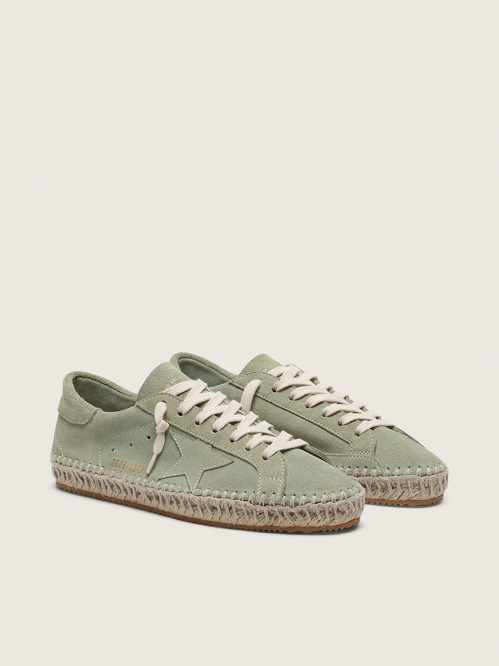Super-Star da donna in suede verde salvia con stella in suede in tono e foxing tape effetto juta